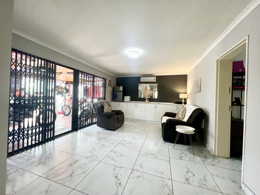 5 Bedroom Property for Sale in Parklands Western Cape